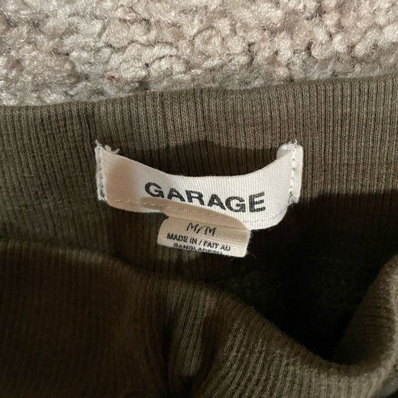 Garage Green Cargo Style Jogger Pants - Picture 2 of 4